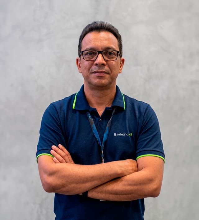 Instrutor Adalziro